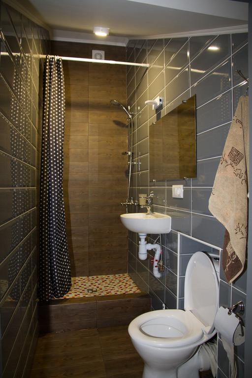 Apartment In The Center Of Odessa エクステリア 写真